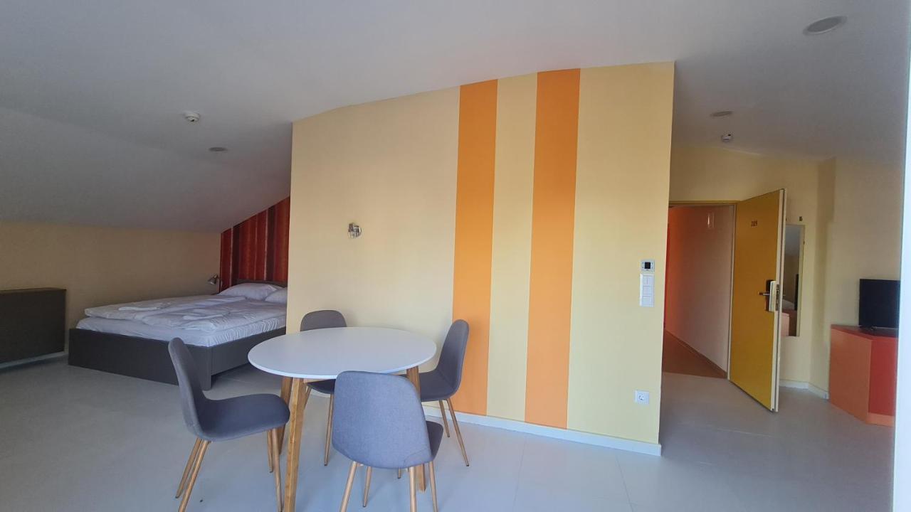 Colors Holiday Hotel 希欧福克 外观 照片
