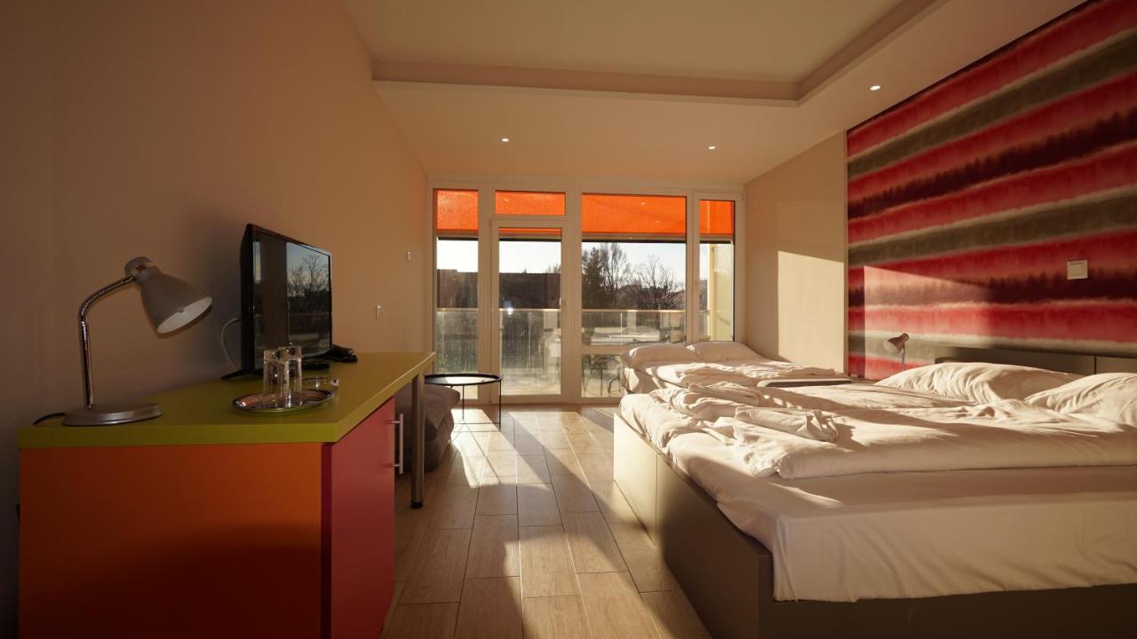 Colors Holiday Hotel 希欧福克 外观 照片